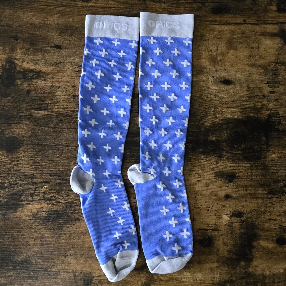 New Figs Compression Socks We've Got Your Back Sz M